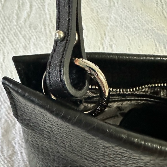 BRIGHTON Ferrara Folly Cloud Crossbody Bag Black Leather - Picture 6 of 7